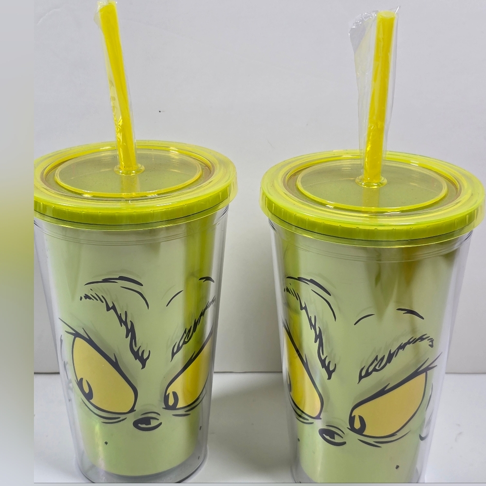 Grinch 2 Tumbler Cups with Red Lids and Straws Nwt